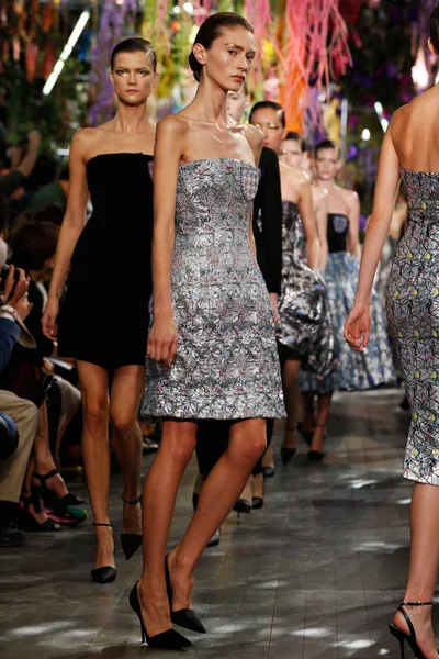 Look 66